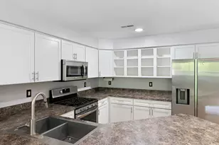 1407 Millbrook Trail, Ann Arbor, MI 48108 - Photo 4