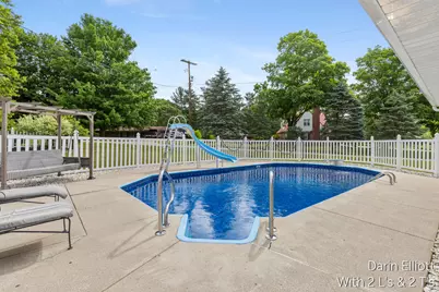 338 Lynn Avenue, Ionia, MI 48846 - Photo 6
