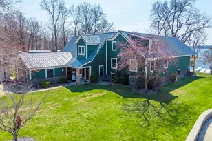 1064 Bayview Dr, Coldwater, MI 49036 - Photo 2