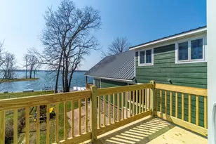 1064 Bayview Dr, Coldwater, MI 49036 - Photo 1