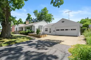 5229 Bronson Blvd, Portage, MI 49024 - Photo 8
