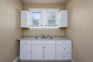 2952 Waverly St, Detroit, MI 48238 - Photo 8