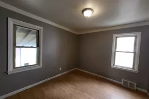 22820 Teppert Ave, Eastpointe, MI 48021 - Photo 8