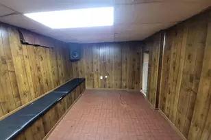22820 Teppert Ave, Eastpointe, MI 48021 - Photo 12