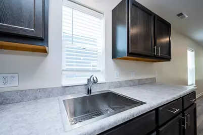 935 Union Avenue, Benton Harbor, MI 49022 - Photo 8