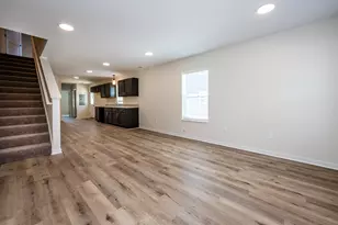 935 Union Ave, Benton Harbor, MI 49022 - Photo 6