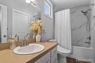 3933 Spruce Ln, Holland, MI 49424 - Photo 12