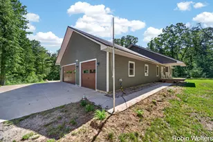 10337 Schow Rd, Holton, MI 49425 - Photo 52