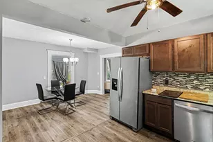 1222 E Kalamazoo St, Lansing, MI 48912 - Photo 12