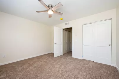 945 Union Avenue, Benton Harbor, MI 49022 - Photo 8