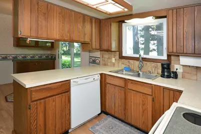 50829 Barber Street, Paw Paw, MI 49079 - Photo 12