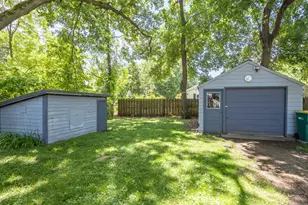 2206 Clarence Dr, Portage, MI 49002 - Photo 18