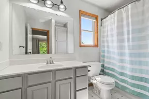 1090 Cumberland Ave SE, Lowell, MI 49331 - Photo 12