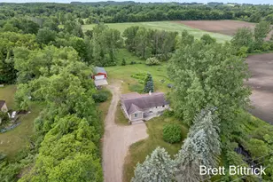 2810 20 Mile Road NW, Kent City, MI 49330 - Photo 10