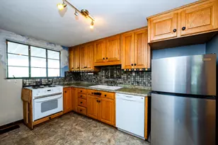 312 W Chicago St, Buchanan, MI 49107 - Photo 6