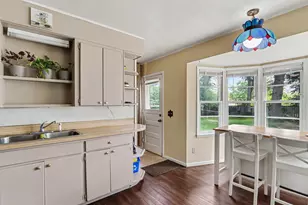 4215 Pembrook St, Kalamazoo, MI 49008 - Photo 10
