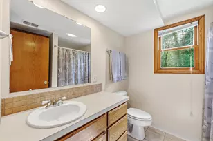 2124 Hilltop View Dr, Dorr, MI 49323 - Photo 24