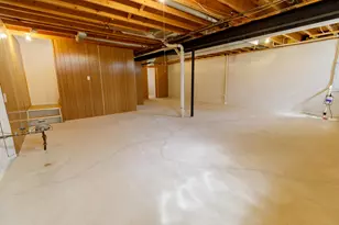 33738 Elmira Ct, Livonia, MI 48150 - Photo 30