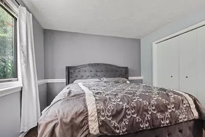 423 Pine Place Street SE, Grand Rapids, MI 49548 - Photo 14