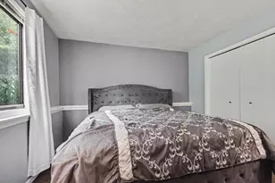 423 Pine Pl St SE, Grand Rapids, MI 49548 - Photo 14