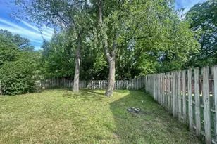 423 Pine Pl St SE, Grand Rapids, MI 49548 - Photo 24