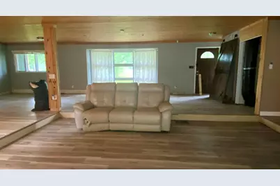 641 Tracey Lane, Brighton, MI 48114 - Photo 4