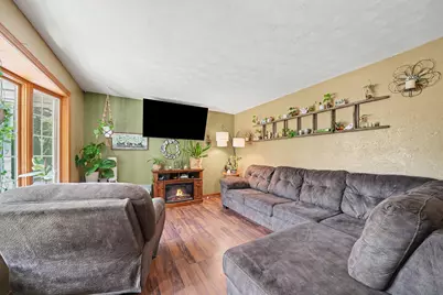 24064 Redfield Street, Edwardsburg, MI 49112 - Photo 2