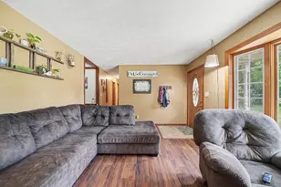 24064 Redfield St, Edwardsburg, MI 49112 - Photo 2