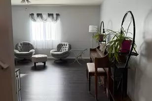 3963 Lotus Lndg Cir, Waterford, MI 48329 - Photo 6