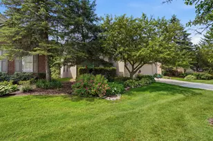 51329 Northview, Plymouth, MI 48170 - Photo 2
