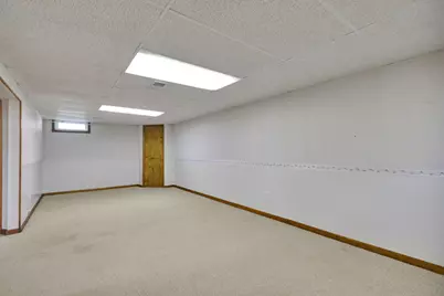 3201 Sablain Parkway Drive, Lansing, MI 48910 - Photo 32