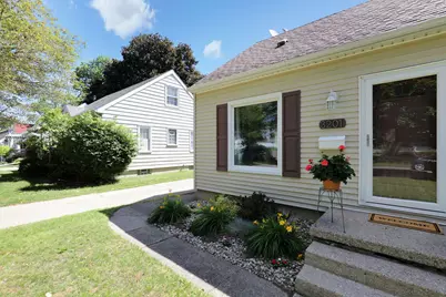 3201 Sablain Parkway Drive, Lansing, MI 48910 - Photo 8