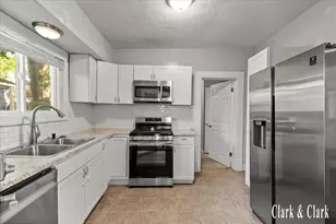 437 Rosewood Ave SE, Grand Rapids, MI 49506 - Photo 4