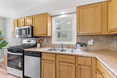1035 Alexander Street SE, Grand Rapids, MI 49507 - Photo 20