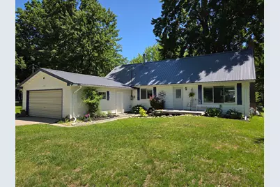 11482 Lakeshore Drive, Lakeview, MI 48850 - Photo 2