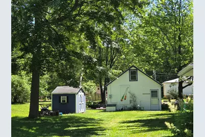 11482 Lakeshore Drive, Lakeview, MI 48850 - Photo 6