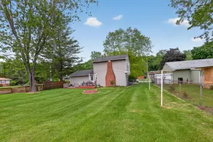 3324 Blue Ln, Jackson, MI 49203 - Photo 4