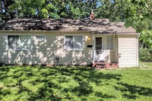 32314 Ogemaw St, Westland, MI 48186 - Photo 2