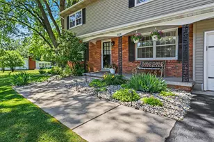 605 East Dr, Marshall, MI 49068 - Photo 4