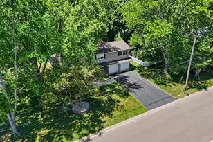 605 East Dr, Marshall, MI 49068 - Photo 42