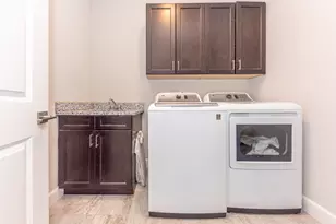 2376 Westbrooke Cir S, Ann Arbor, MI 48105 - Photo 48