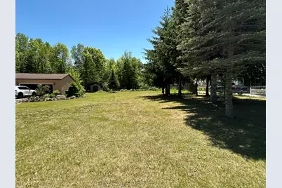 1807 S Lake Mitchell Drive, Cadillac, MI 49601 - Photo 10
