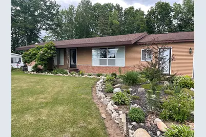 1807 S Lake Mitchell Drive, Cadillac, MI 49601 - Photo 2