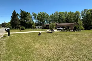 1807 S Lake Mitchell Dr, Cadillac, MI 49601 - Photo 14