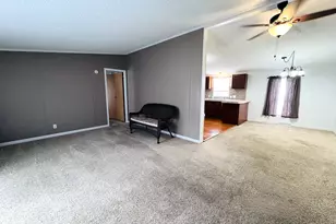 22 N Wildflower, Niles, MI 49120 - Photo 2