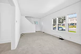 1927 Whites Rd, Kalamazoo, MI 49008 - Photo 4