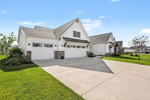 5528 Isle River Dr, Belmont, MI 49306 - Photo 2
