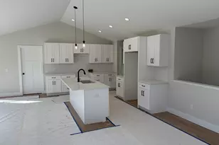 5500 Timberstone Ln, West Olive, MI 49460 - Photo 14