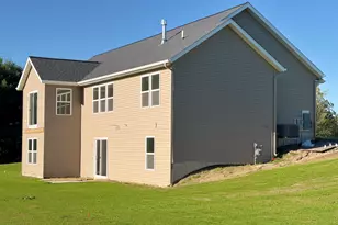 5500 Timberstone Ln, West Olive, MI 49460 - Photo 2