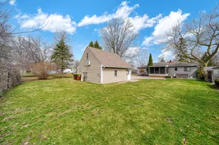 727 Springbrook Ave, Adrian, MI 49221 - Photo 26